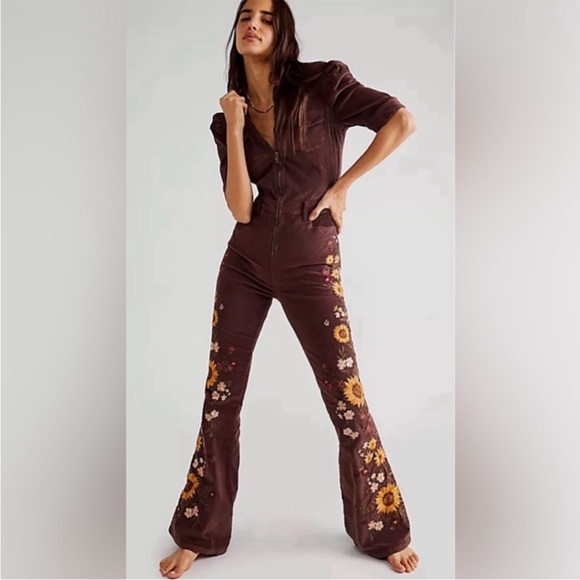 Free People Pants - NWT DRIFTWOOD for Free people size M Esme cord overalls